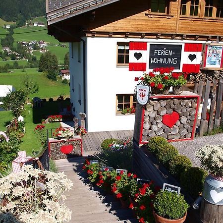 Alpenferienwohnung Strickner ノイシュティフト・イム・シュトゥーバイタール 部屋 写真