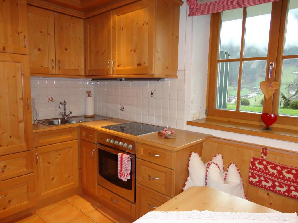 Alpenferienwohnung Strickner ノイシュティフト・イム・シュトゥーバイタール エクステリア 写真