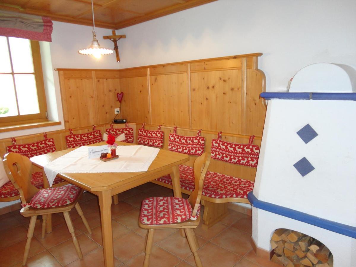 Alpenferienwohnung Strickner ノイシュティフト・イム・シュトゥーバイタール 部屋 写真